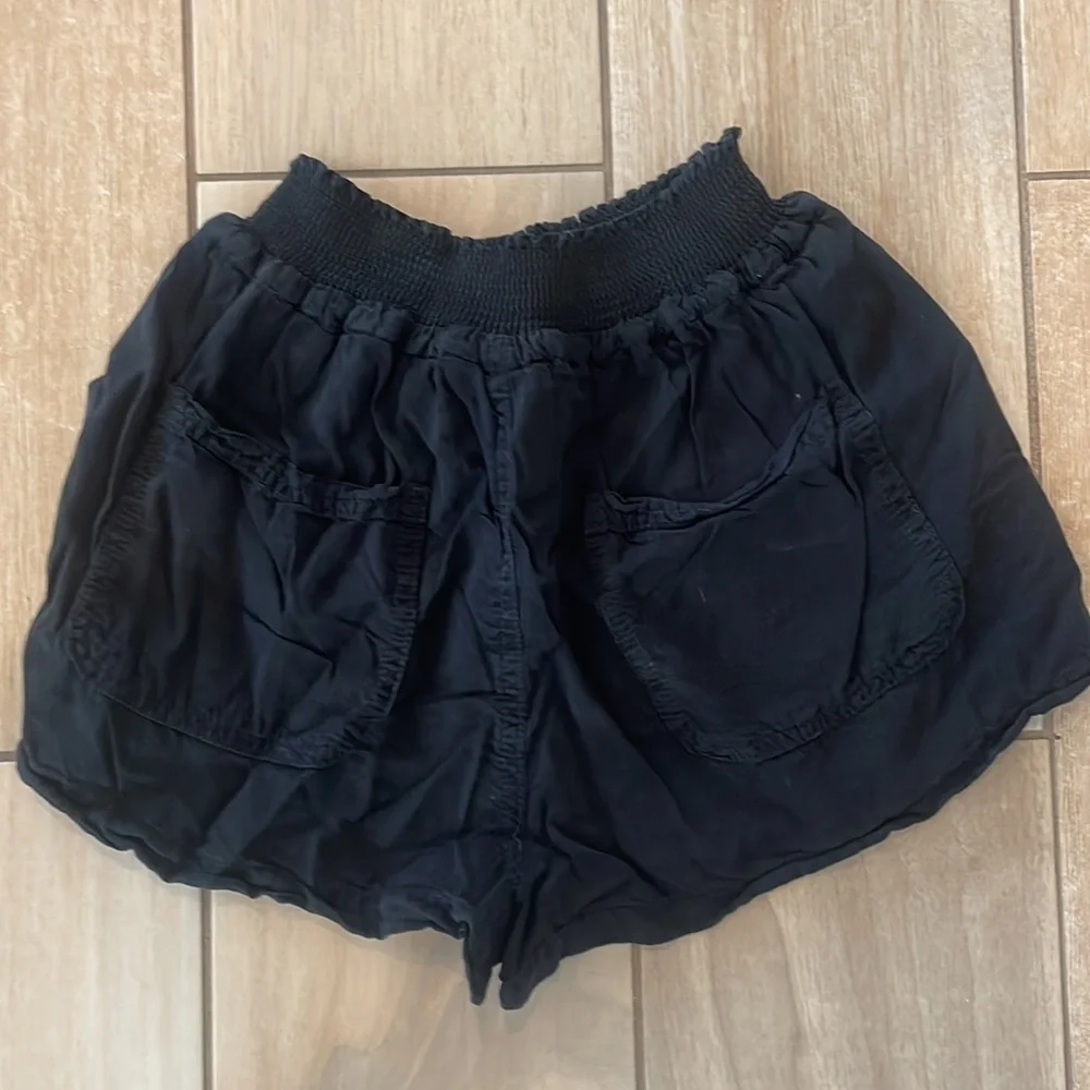 Love Tree Black Shorts